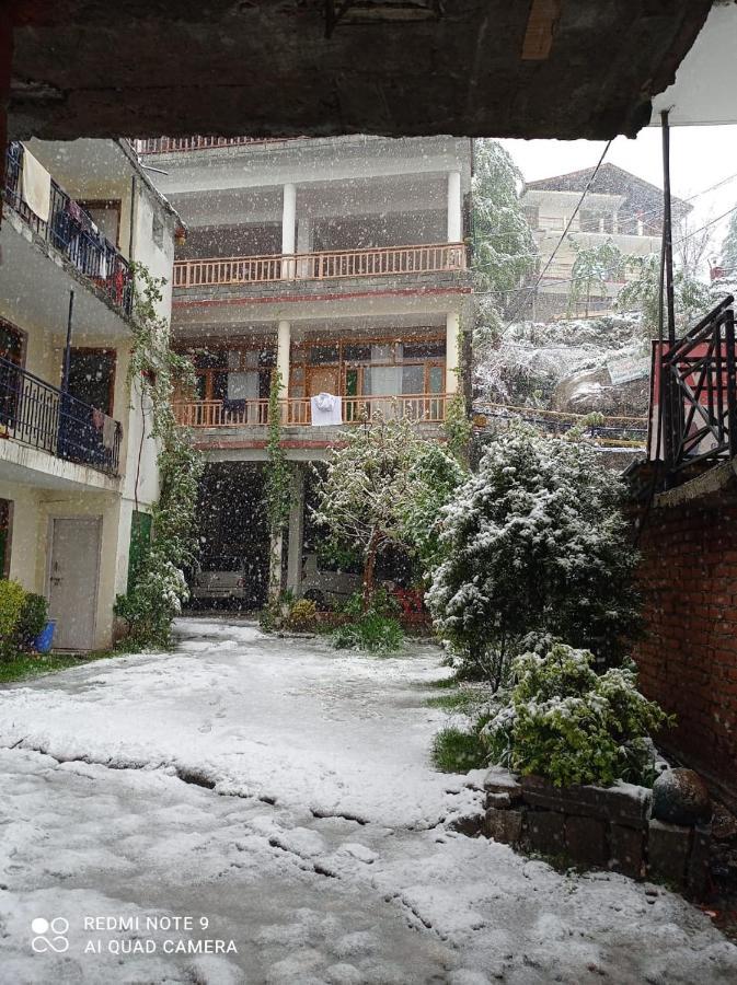 Woodstone B&B Manāli Buitenkant foto