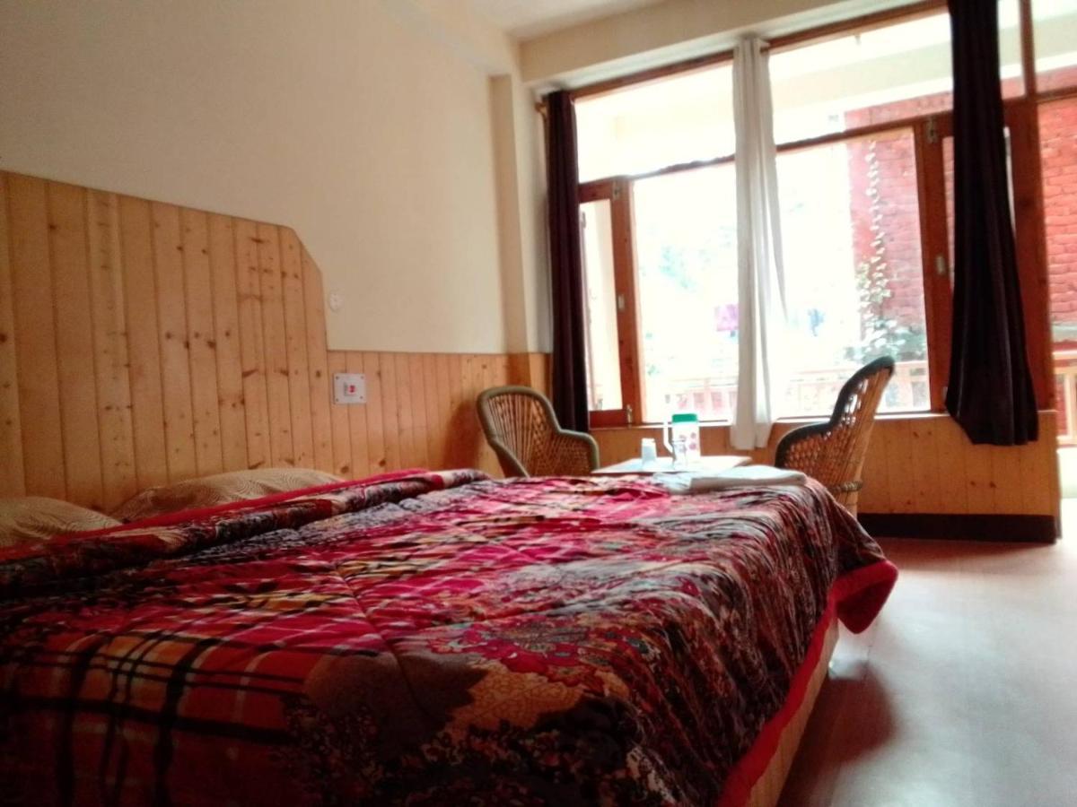 Woodstone B&B Manāli Buitenkant foto